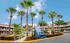 Howard Johnson Express Inn & Suites/south Tampa Airport